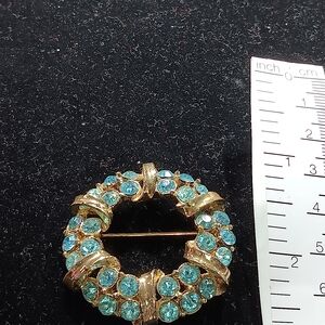 Source Unknown Gold and Turquoise Brooch